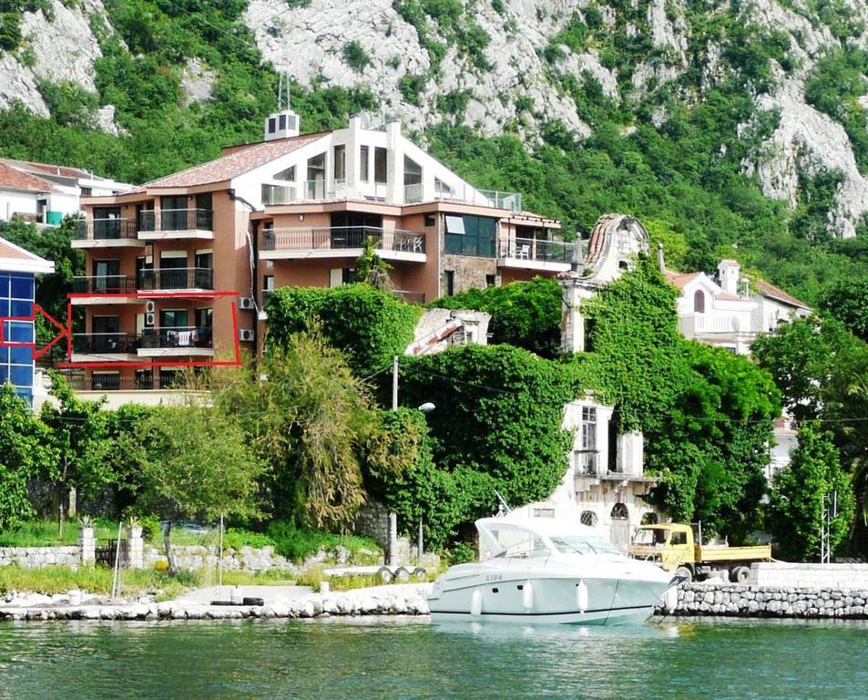 Apartments Coral Kotor Dış mekan fotoğraf