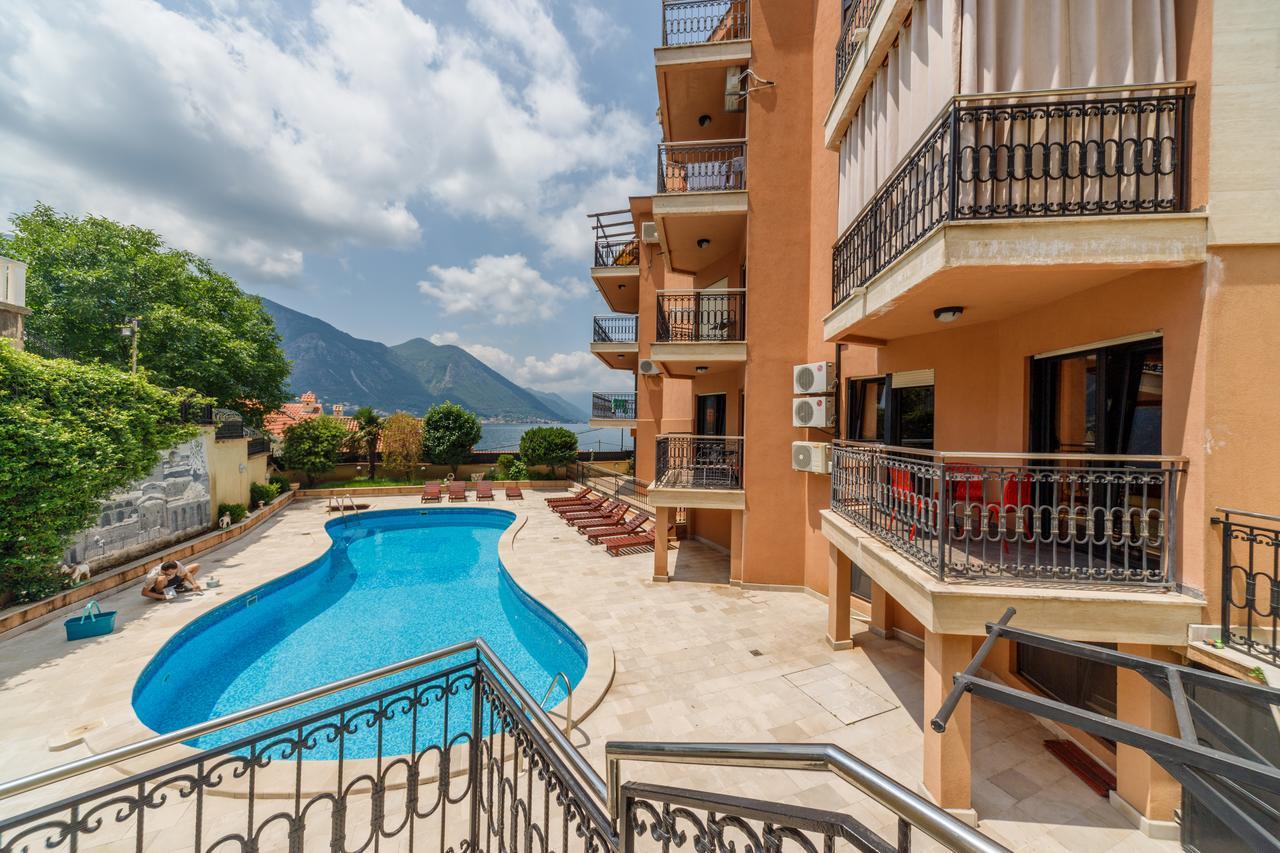 Apartments Coral Kotor Dış mekan fotoğraf