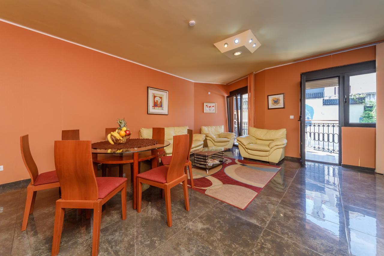 Apartments Coral Kotor Dış mekan fotoğraf
