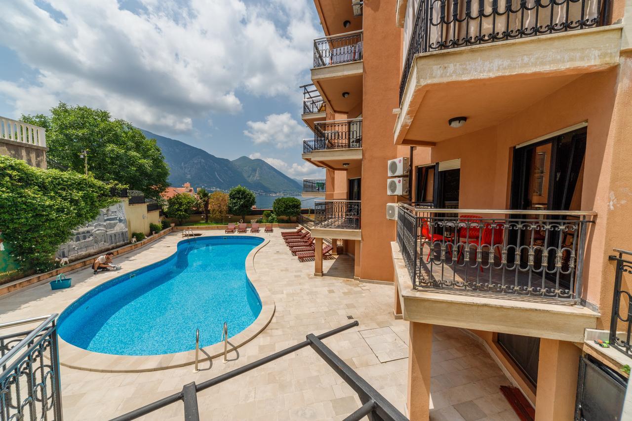 Apartments Coral Kotor Dış mekan fotoğraf