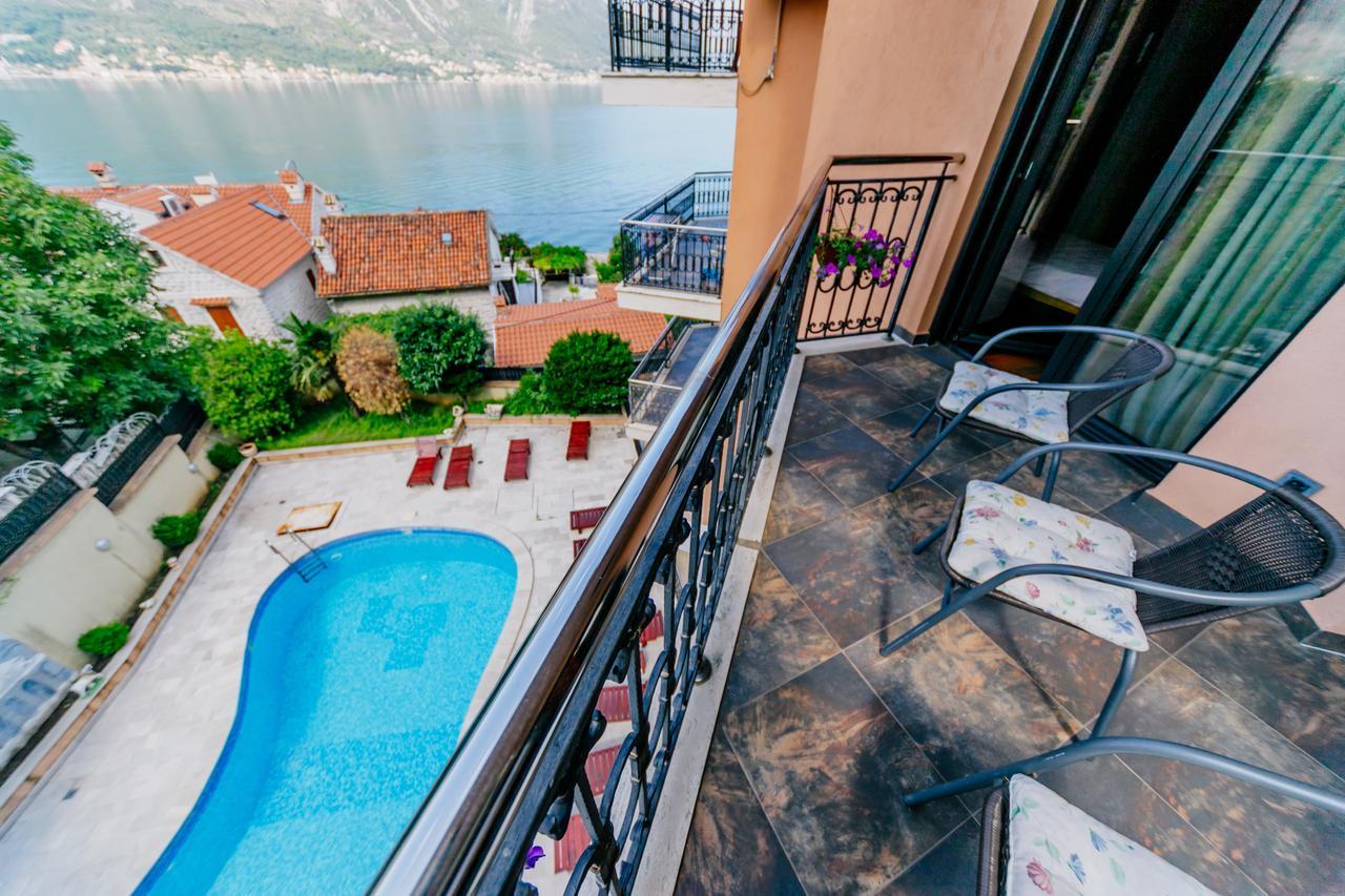 Apartments Coral Kotor Dış mekan fotoğraf